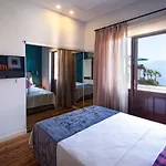 Mono Hotel 3*