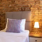 Mono Hotel Hotel